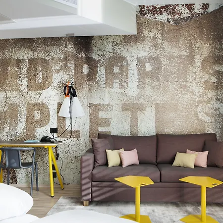 Comfort Airport 3* ברגן