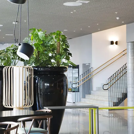 Hotel Comfort Bergen Airport 3*