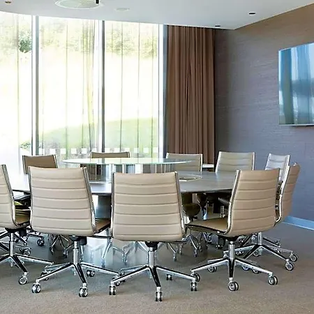 Hotel Comfort Airport 3*