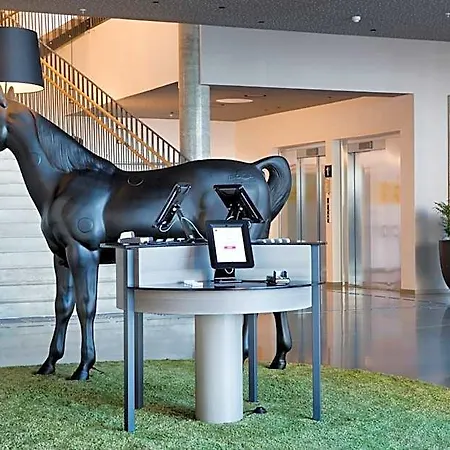 Hotel Comfort Airport 3*