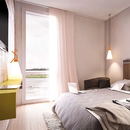 Hotel Comfort Hotel Bergen Airport 3*